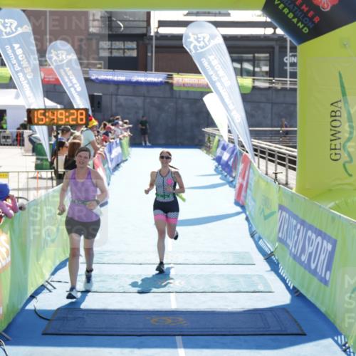 10.08.2025 - GEWOBA Citytriathlon Bremen H.Heesch http://msf.ph/oto/8554089 10.08.2025 15:49:32 Ziel 6, 364, 476, 477 meine-sportfotos.de