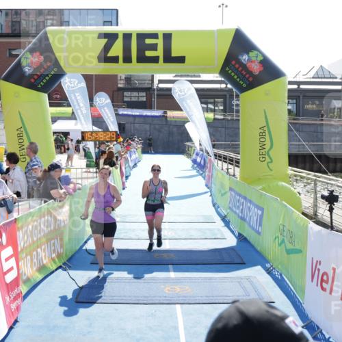 10.08.2025 - GEWOBA Citytriathlon Bremen H.Heesch http://msf.ph/oto/8554128 10.08.2025 15:49:33 Ziel 6, 364, 476, 477 meine-sportfotos.de