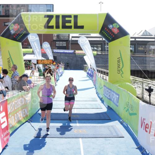 10.08.2025 - GEWOBA Citytriathlon Bremen H.Heesch http://msf.ph/oto/8554136 10.08.2025 15:49:33 Ziel 6, 364, 476, 477 meine-sportfotos.de