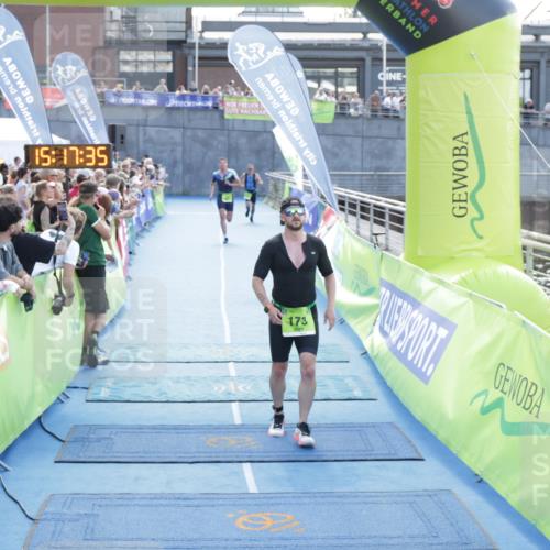10.08.2025 - GEWOBA Citytriathlon Bremen H.Heesch http://msf.ph/oto/8554169 10.08.2025 15:17:39 Ziel 173 meine-sportfotos.de