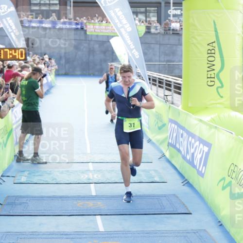 10.08.2025 - GEWOBA Citytriathlon Bremen H.Heesch http://msf.ph/oto/8554191 10.08.2025 15:17:44 Ziel 31, 173, 312 meine-sportfotos.de