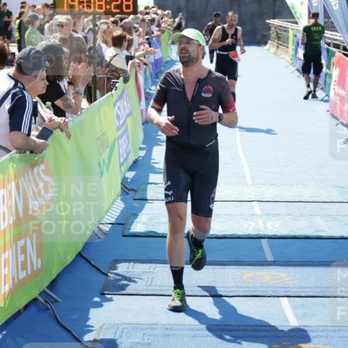 10.08.2025 - GEWOBA Citytriathlon Bremen H.Heesch http://msf.ph/oto/8554351 10.08.2025 14:08:32 Ziel 751, 771, 844 meine-sportfotos.de