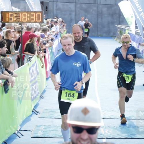 10.08.2025 - GEWOBA Citytriathlon Bremen H.Heesch http://msf.ph/oto/8554355 10.08.2025 15:18:34 Ziel 121, 129, 164, 201 meine-sportfotos.de