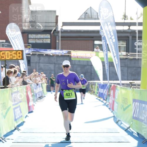 10.08.2025 - GEWOBA Citytriathlon Bremen H.Heesch http://msf.ph/oto/8554434 10.08.2025 15:51:02 Ziel 140, 419, 421 meine-sportfotos.de
