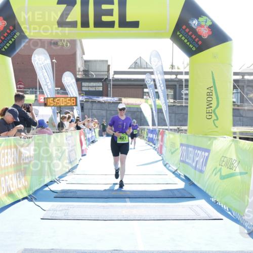 10.08.2025 - GEWOBA Citytriathlon Bremen H.Heesch http://msf.ph/oto/8554447 10.08.2025 15:51:02 Ziel 140, 419, 421 meine-sportfotos.de
