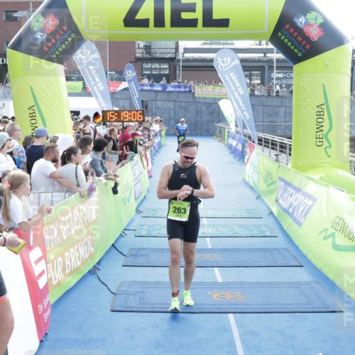10.08.2025 - GEWOBA Citytriathlon Bremen H.Heesch http://msf.ph/oto/8554478 10.08.2025 15:19:10 Ziel 263 meine-sportfotos.de