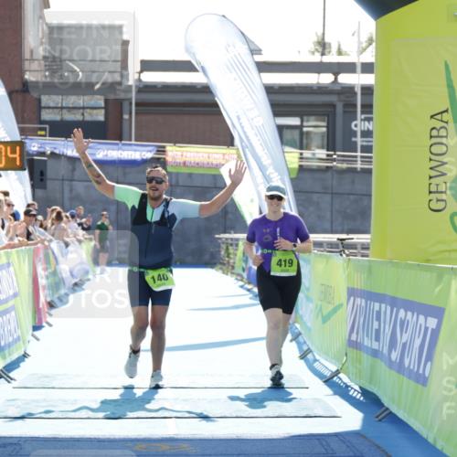 10.08.2025 - GEWOBA Citytriathlon Bremen H.Heesch http://msf.ph/oto/8554533 10.08.2025 15:51:08 Ziel 140, 419, 421 meine-sportfotos.de