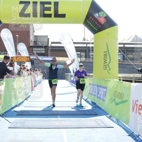 10.08.2025 - GEWOBA Citytriathlon Bremen H.Heesch http://msf.ph/oto/8554558 10.08.2025 15:51:08 Ziel 140, 419, 421 meine-sportfotos.de