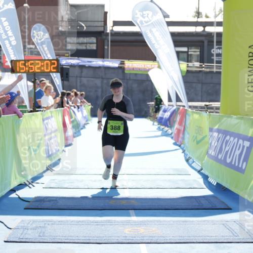 10.08.2025 - GEWOBA Citytriathlon Bremen H.Heesch http://msf.ph/oto/8554625 10.08.2025 15:52:06 Ziel 388 meine-sportfotos.de