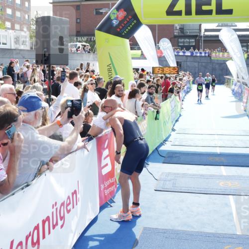 10.08.2025 - GEWOBA Citytriathlon Bremen H.Heesch http://msf.ph/oto/8554661 10.08.2025 15:19:56 Ziel 88, 123, 224, 238, 431, 445 meine-sportfotos.de