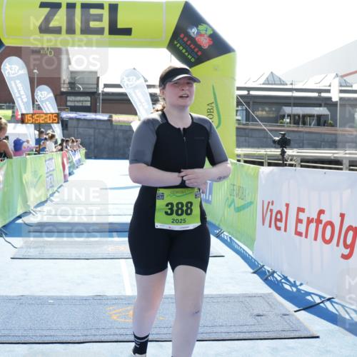 10.08.2025 - GEWOBA Citytriathlon Bremen H.Heesch http://msf.ph/oto/8554697 10.08.2025 15:52:09 Ziel 388 meine-sportfotos.de