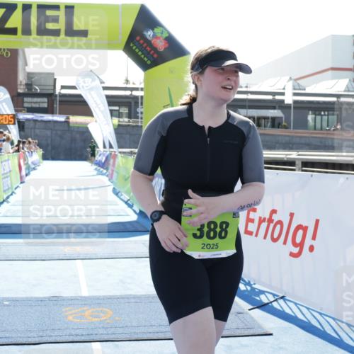 10.08.2025 - GEWOBA Citytriathlon Bremen H.Heesch http://msf.ph/oto/8554714 10.08.2025 15:52:09 Ziel 388 meine-sportfotos.de