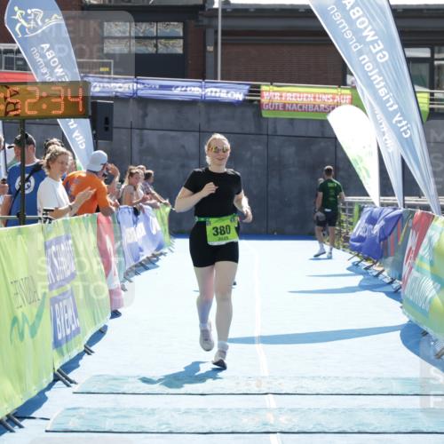 10.08.2025 - GEWOBA Citytriathlon Bremen H.Heesch http://msf.ph/oto/8554723 10.08.2025 15:52:38 Ziel 339, 380 meine-sportfotos.de