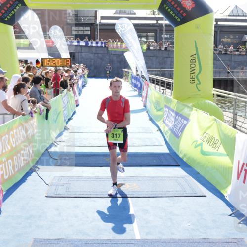 10.08.2025 - GEWOBA Citytriathlon Bremen H.Heesch http://msf.ph/oto/8554760 10.08.2025 15:20:16 Ziel 81, 317 meine-sportfotos.de