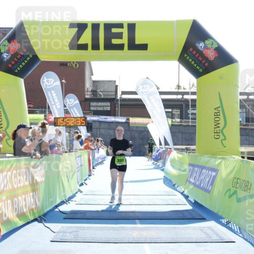 10.08.2025 - GEWOBA Citytriathlon Bremen H.Heesch http://msf.ph/oto/8554792 10.08.2025 15:52:39 Ziel 339, 380 meine-sportfotos.de