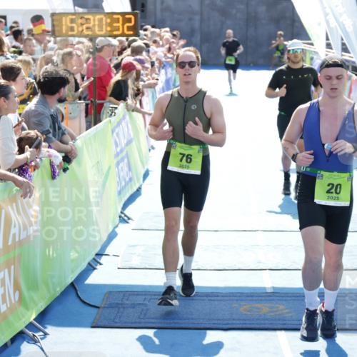 10.08.2025 - GEWOBA Citytriathlon Bremen H.Heesch http://msf.ph/oto/8554796 10.08.2025 15:20:36 Ziel 20, 47, 50, 76, 177 meine-sportfotos.de