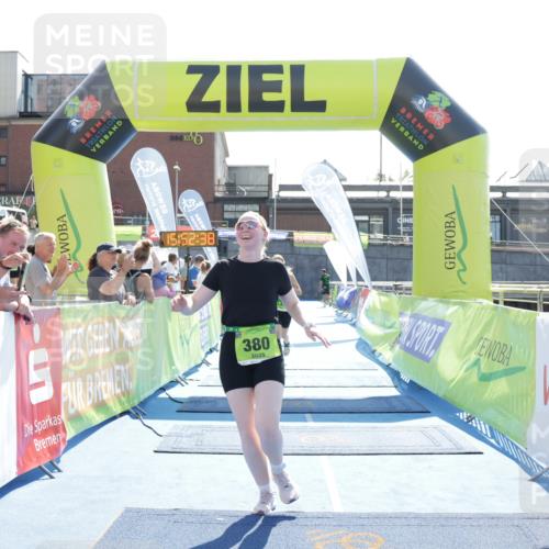 10.08.2025 - GEWOBA Citytriathlon Bremen H.Heesch http://msf.ph/oto/8554827 10.08.2025 15:52:42 Ziel 339, 380 meine-sportfotos.de