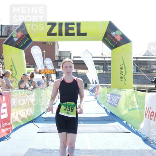 10.08.2025 - GEWOBA Citytriathlon Bremen H.Heesch http://msf.ph/oto/8554888 10.08.2025 15:52:46 Ziel 339, 380 meine-sportfotos.de