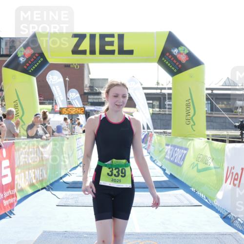 10.08.2025 - GEWOBA Citytriathlon Bremen H.Heesch http://msf.ph/oto/8554905 10.08.2025 15:52:46 Ziel 339, 380 meine-sportfotos.de