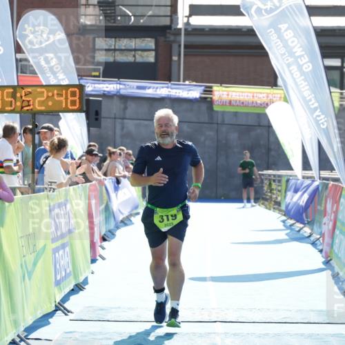 10.08.2025 - GEWOBA Citytriathlon Bremen H.Heesch http://msf.ph/oto/8554914 10.08.2025 15:52:52 Ziel 319 meine-sportfotos.de