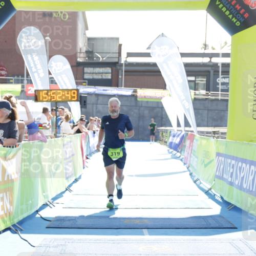 10.08.2025 - GEWOBA Citytriathlon Bremen H.Heesch http://msf.ph/oto/8554934 10.08.2025 15:52:53 Ziel 319 meine-sportfotos.de