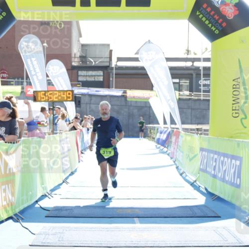 10.08.2025 - GEWOBA Citytriathlon Bremen H.Heesch http://msf.ph/oto/8554937 10.08.2025 15:52:53 Ziel 319 meine-sportfotos.de