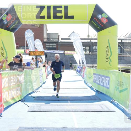 10.08.2025 - GEWOBA Citytriathlon Bremen H.Heesch http://msf.ph/oto/8554954 10.08.2025 15:52:53 Ziel 319 meine-sportfotos.de