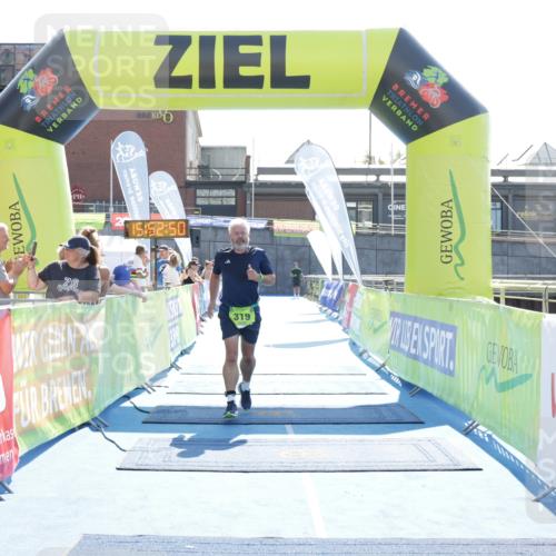 10.08.2025 - GEWOBA Citytriathlon Bremen H.Heesch http://msf.ph/oto/8554966 10.08.2025 15:52:54 Ziel 319 meine-sportfotos.de