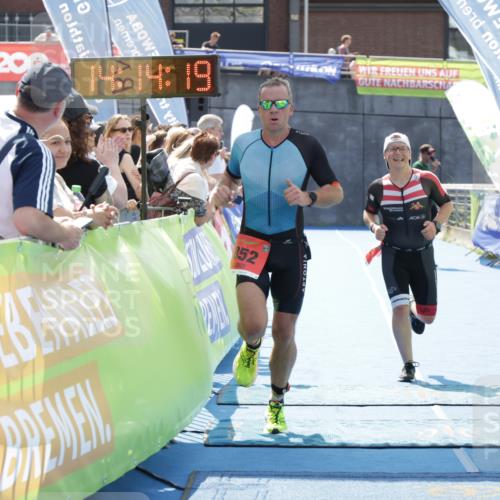 10.08.2025 - GEWOBA Citytriathlon Bremen H.Heesch http://msf.ph/oto/8554973 10.08.2025 14:14:23 Ziel 552, 852, 940 meine-sportfotos.de