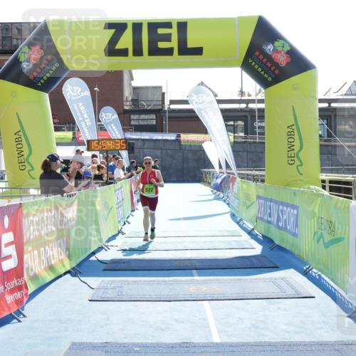 10.08.2025 - GEWOBA Citytriathlon Bremen H.Heesch http://msf.ph/oto/8555001 10.08.2025 15:54:39 Ziel 522 meine-sportfotos.de