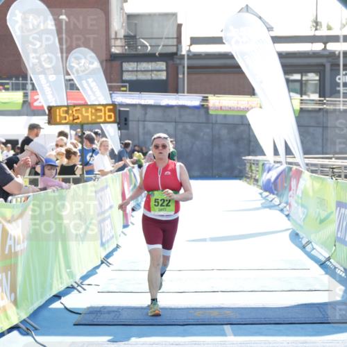 10.08.2025 - GEWOBA Citytriathlon Bremen H.Heesch http://msf.ph/oto/8555013 10.08.2025 15:54:40 Ziel 522 meine-sportfotos.de