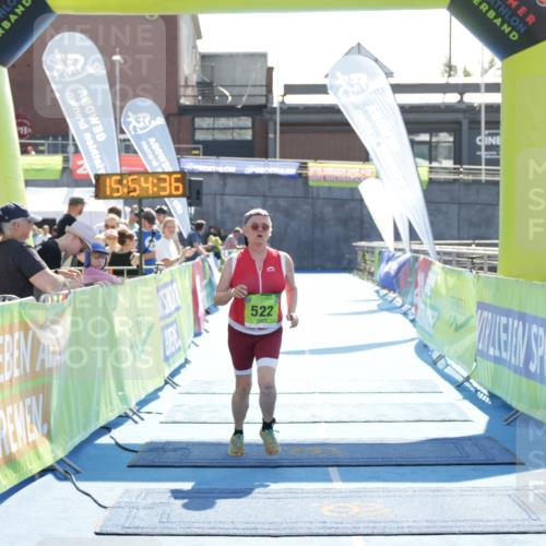 10.08.2025 - GEWOBA Citytriathlon Bremen H.Heesch http://msf.ph/oto/8555022 10.08.2025 15:54:40 Ziel 522 meine-sportfotos.de