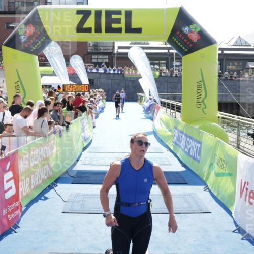 10.08.2025 - GEWOBA Citytriathlon Bremen H.Heesch http://msf.ph/oto/8555036 10.08.2025 15:21:34 Ziel 289, 484, 865 meine-sportfotos.de