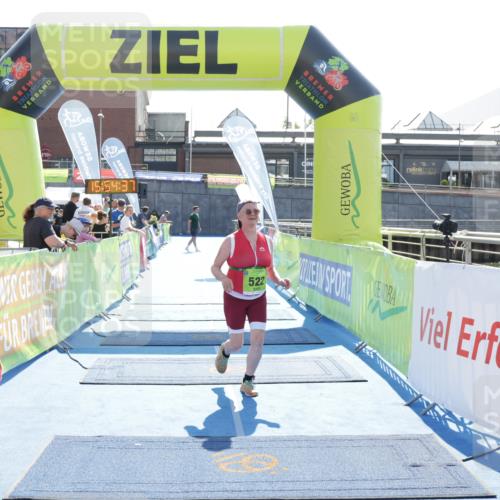 10.08.2025 - GEWOBA Citytriathlon Bremen H.Heesch http://msf.ph/oto/8555069 10.08.2025 15:54:41 Ziel 522 meine-sportfotos.de