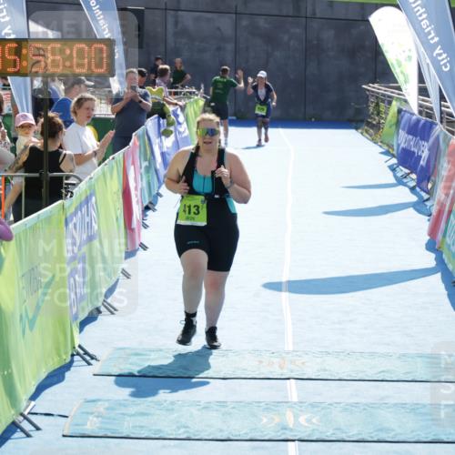 10.08.2025 - GEWOBA Citytriathlon Bremen H.Heesch http://msf.ph/oto/8555105 10.08.2025 15:56:04 Ziel 413 meine-sportfotos.de