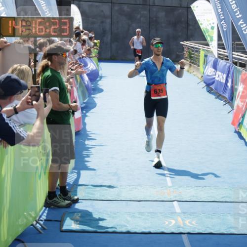 10.08.2025 - GEWOBA Citytriathlon Bremen H.Heesch http://msf.ph/oto/8555186 10.08.2025 14:16:26 Ziel 635 meine-sportfotos.de