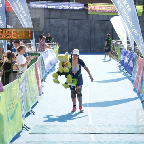 10.08.2025 - GEWOBA Citytriathlon Bremen H.Heesch http://msf.ph/oto/8555188 10.08.2025 15:56:15 Ziel 529 meine-sportfotos.de