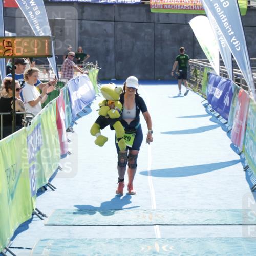 10.08.2025 - GEWOBA Citytriathlon Bremen H.Heesch http://msf.ph/oto/8555205 10.08.2025 15:56:15 Ziel 529 meine-sportfotos.de