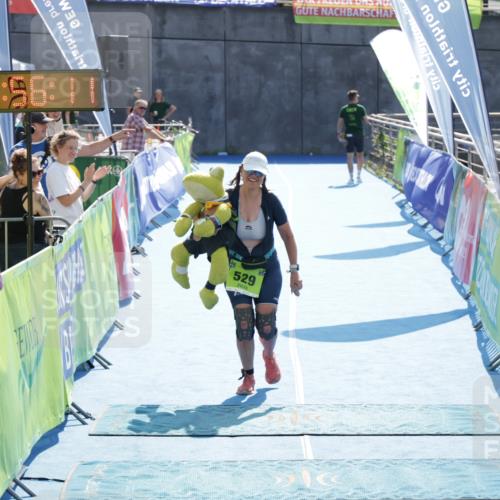 10.08.2025 - GEWOBA Citytriathlon Bremen H.Heesch http://msf.ph/oto/8555216 10.08.2025 15:56:15 Ziel 529 meine-sportfotos.de