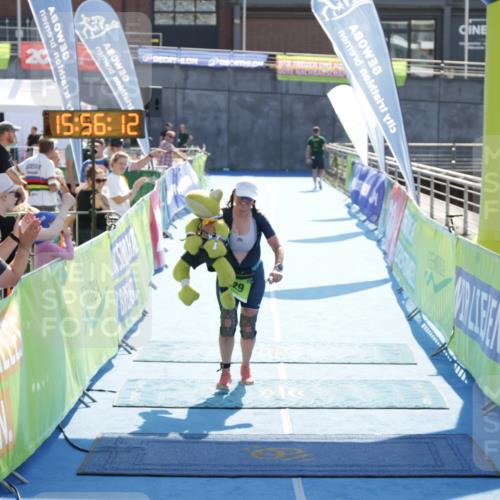 10.08.2025 - GEWOBA Citytriathlon Bremen H.Heesch http://msf.ph/oto/8555260 10.08.2025 15:56:17 Ziel 529 meine-sportfotos.de