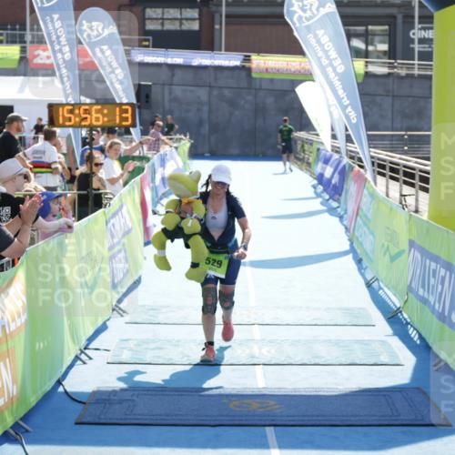 10.08.2025 - GEWOBA Citytriathlon Bremen H.Heesch http://msf.ph/oto/8555266 10.08.2025 15:56:17 Ziel 529 meine-sportfotos.de