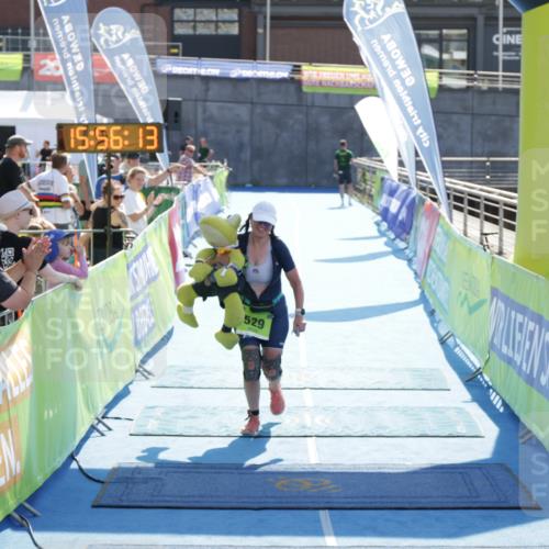 10.08.2025 - GEWOBA Citytriathlon Bremen H.Heesch http://msf.ph/oto/8555269 10.08.2025 15:56:17 Ziel 529 meine-sportfotos.de