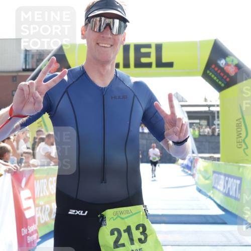 10.08.2025 - GEWOBA Citytriathlon Bremen H.Heesch http://msf.ph/oto/8555274 10.08.2025 15:22:52 Ziel 108, 213, 246 meine-sportfotos.de