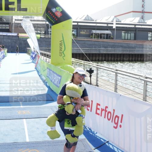 10.08.2025 - GEWOBA Citytriathlon Bremen H.Heesch http://msf.ph/oto/8555326 10.08.2025 15:56:21 Ziel 529 meine-sportfotos.de