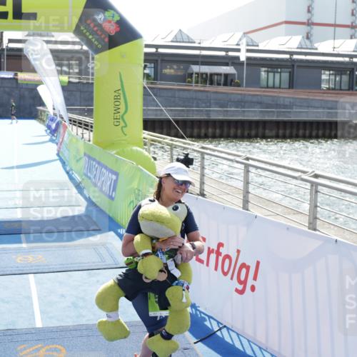 10.08.2025 - GEWOBA Citytriathlon Bremen H.Heesch http://msf.ph/oto/8555336 10.08.2025 15:56:21 Ziel 529 meine-sportfotos.de