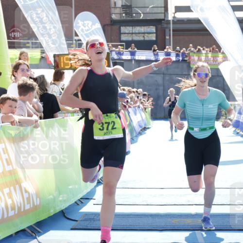 10.08.2025 - GEWOBA Citytriathlon Bremen H.Heesch http://msf.ph/oto/8555423 10.08.2025 15:23:50 Ziel 98, 209, 360, 363, 372 meine-sportfotos.de