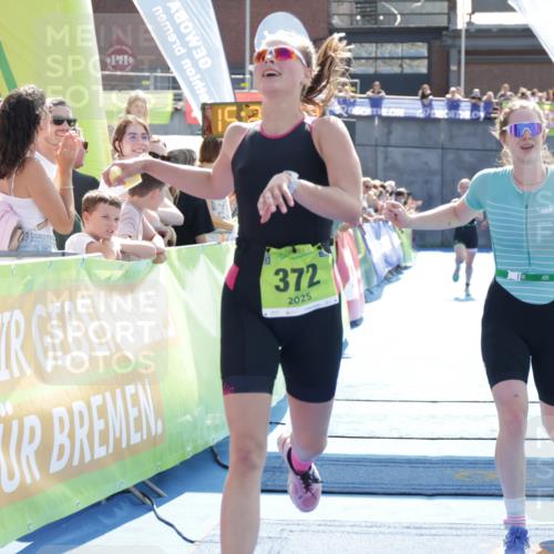 10.08.2025 - GEWOBA Citytriathlon Bremen H.Heesch http://msf.ph/oto/8555425 10.08.2025 15:23:51 Ziel 98, 209, 360, 363, 372 meine-sportfotos.de