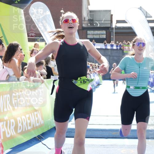 10.08.2025 - GEWOBA Citytriathlon Bremen H.Heesch http://msf.ph/oto/8555427 10.08.2025 15:23:51 Ziel 98, 209, 360, 363, 372 meine-sportfotos.de