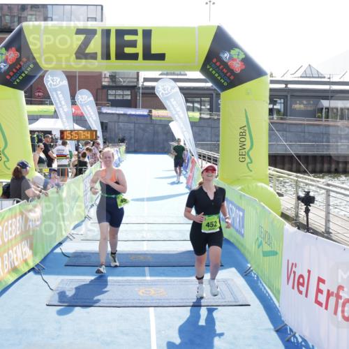 10.08.2025 - GEWOBA Citytriathlon Bremen H.Heesch http://msf.ph/oto/8555448 10.08.2025 15:57:45 Ziel 452, 454 meine-sportfotos.de