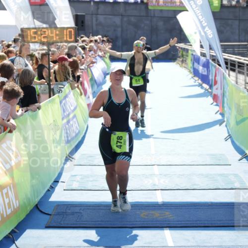 10.08.2025 - GEWOBA Citytriathlon Bremen H.Heesch http://msf.ph/oto/8555495 10.08.2025 15:24:14 Ziel 18, 84, 152, 154, 478 meine-sportfotos.de